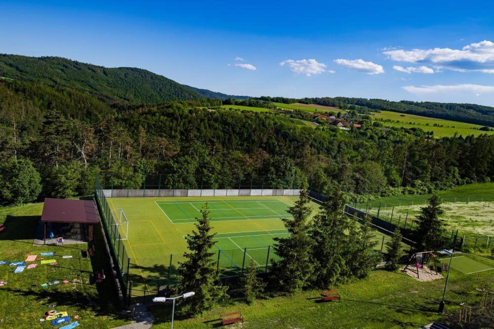 Hotel Berounka Hrebecniky Bagian luar foto