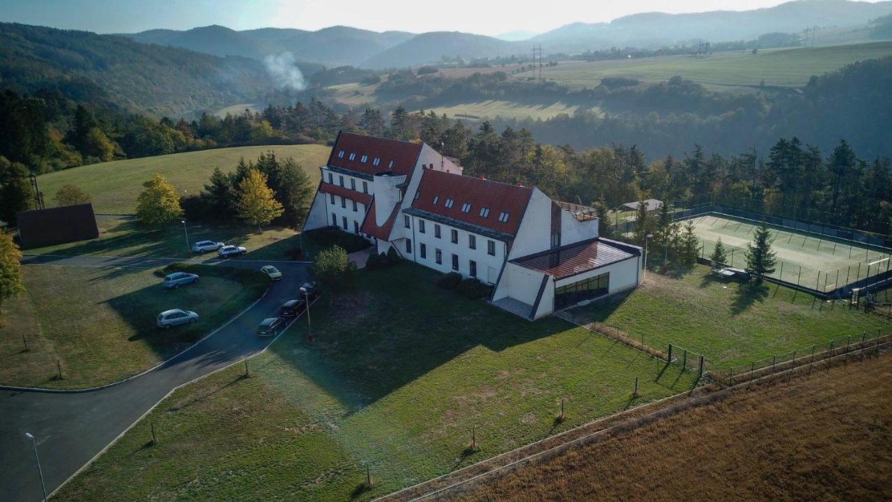 Hotel Berounka Hrebecniky Bagian luar foto