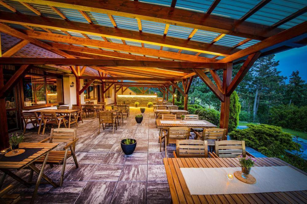 Hotel Berounka Hrebecniky Bagian luar foto
