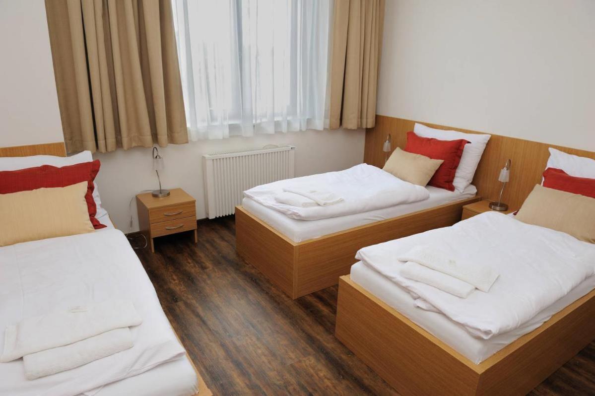 Hotel Berounka Hrebecniky Bagian luar foto